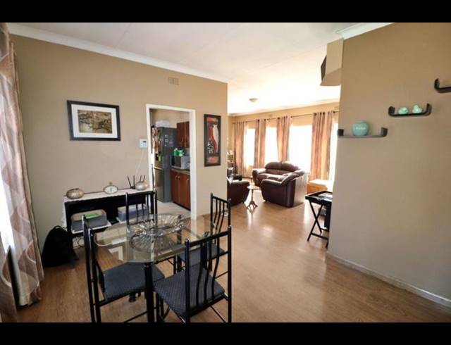 3 BEDROOM HOUSE FOR SALE IN SYMHURST